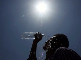 Summer Heat Blues by The Electric Trunk