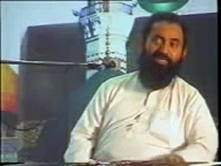 Mullah Openly abusing Quaid e Azam Muhammad Ali Jinnah in Karachi
