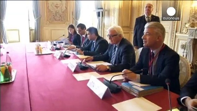 Russia e Ucraina, meeting a Parigi per ridurre la tensione
