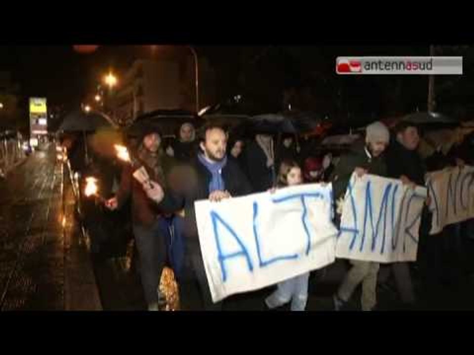 TG 07.04.15 Fiaccolata ad Altamura, ad un mese dall'attentato alla sala giochi