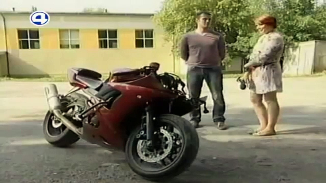 Автомобилист VS Байкер или водитель пошел на таран