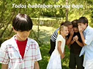 Hijo que odiaba a su madre por que le faltaba  un ojo