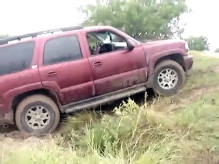 Chevy Tahoe Z71 Mudding