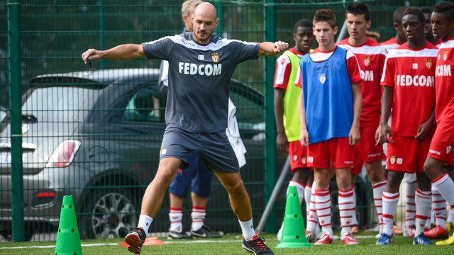 Academy: ateliers tactiques, physiques et ludiques