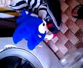 sonic & knuckles in the washing machine- sonic i knuckles