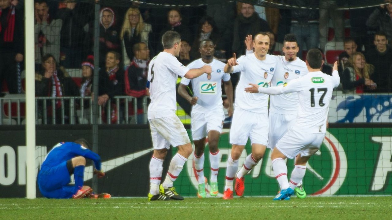 Berbatov, premier derby, premier but