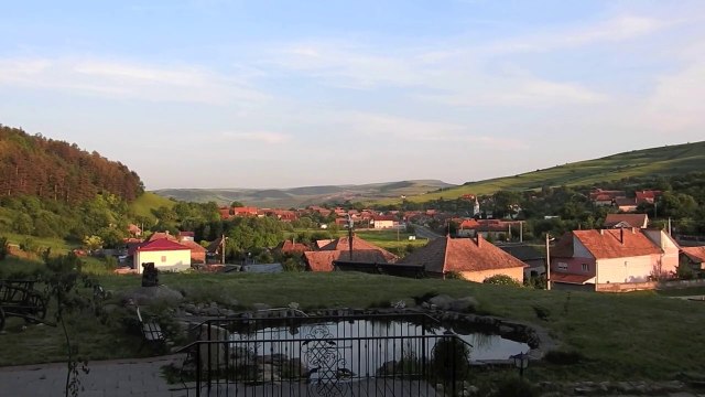 Guy gets huge zoom on his camera... Can spy all around his town!