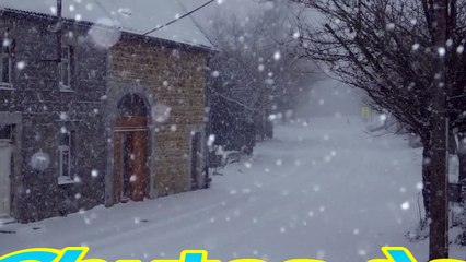 Chutes de neige du 24 janvier 2015 à Fraiture (Belgique): passage du tracteur chasse-neige.