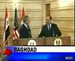 В Буша кинули ботинком Iraqi Journalist Throws Shoes At President Bush!