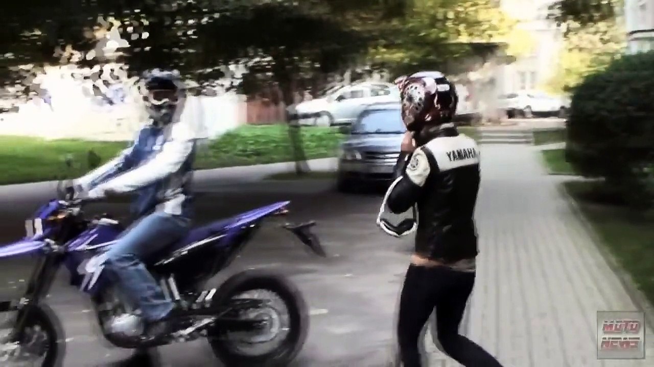 YAMAHA WR250 X - A SUPER MOTARD