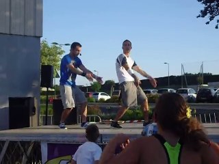 sam et seb - uptown funk zumba