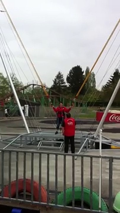 Le bungy ejection