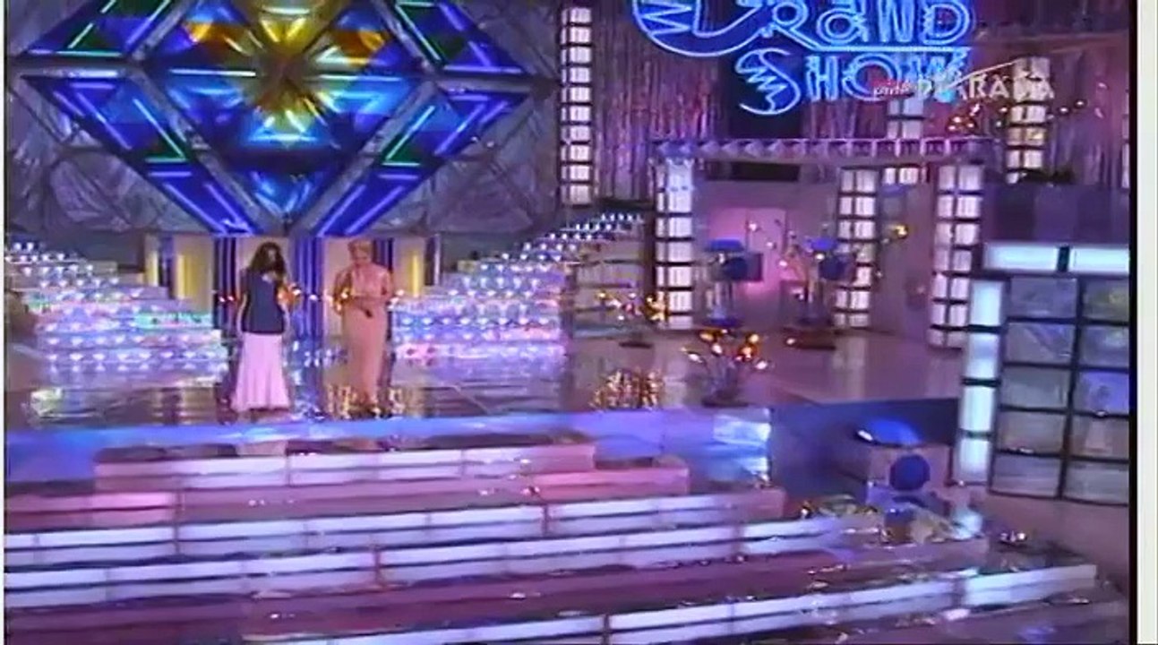 Mira Skoric & Ana Bekuta - Pesma za kumu