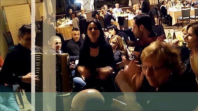 Posteggia classica napoletana con chitarra mandolino matrimonio napoli