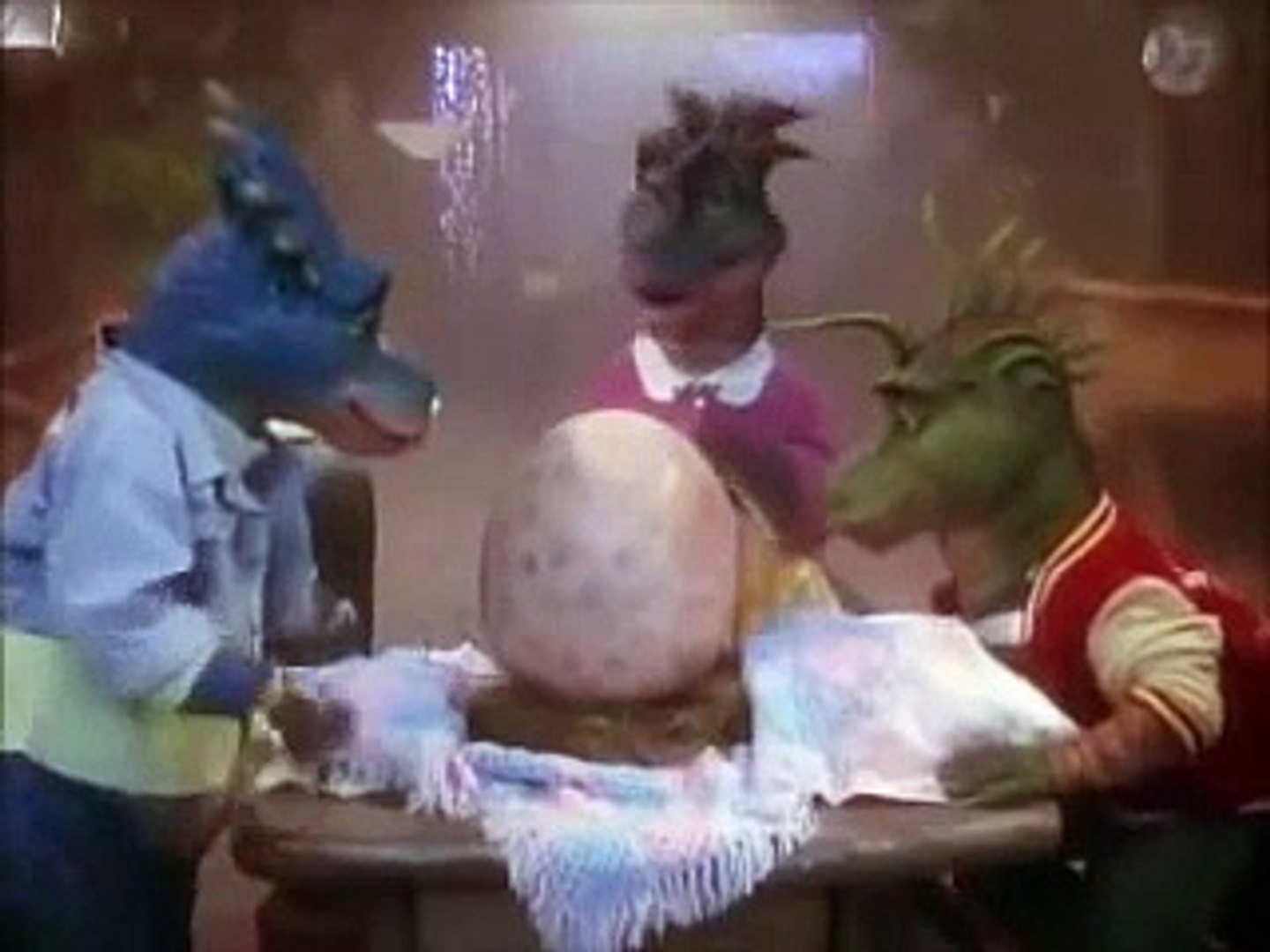 Dinosaurios Espanol Latino Nacimiento Del Bebe Sinclair Video Dailymotion