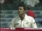 Anil Kumble UNPLAYABLE deliveries to Dwayne Bravo-3FrvzmKr2Rs