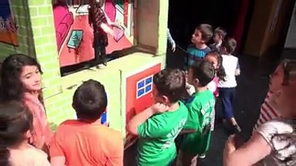 Burak Abi Rizeli Çocukları Eğlendirdi