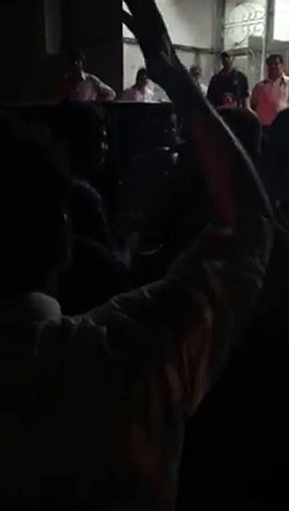 Jibran Nasir Confronts CM Sindh Qaim Ali Shah in a Government Hospital, CM Sindh Ran Away