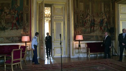 Francia califica de “inaceptables” las escuchas de EEUU