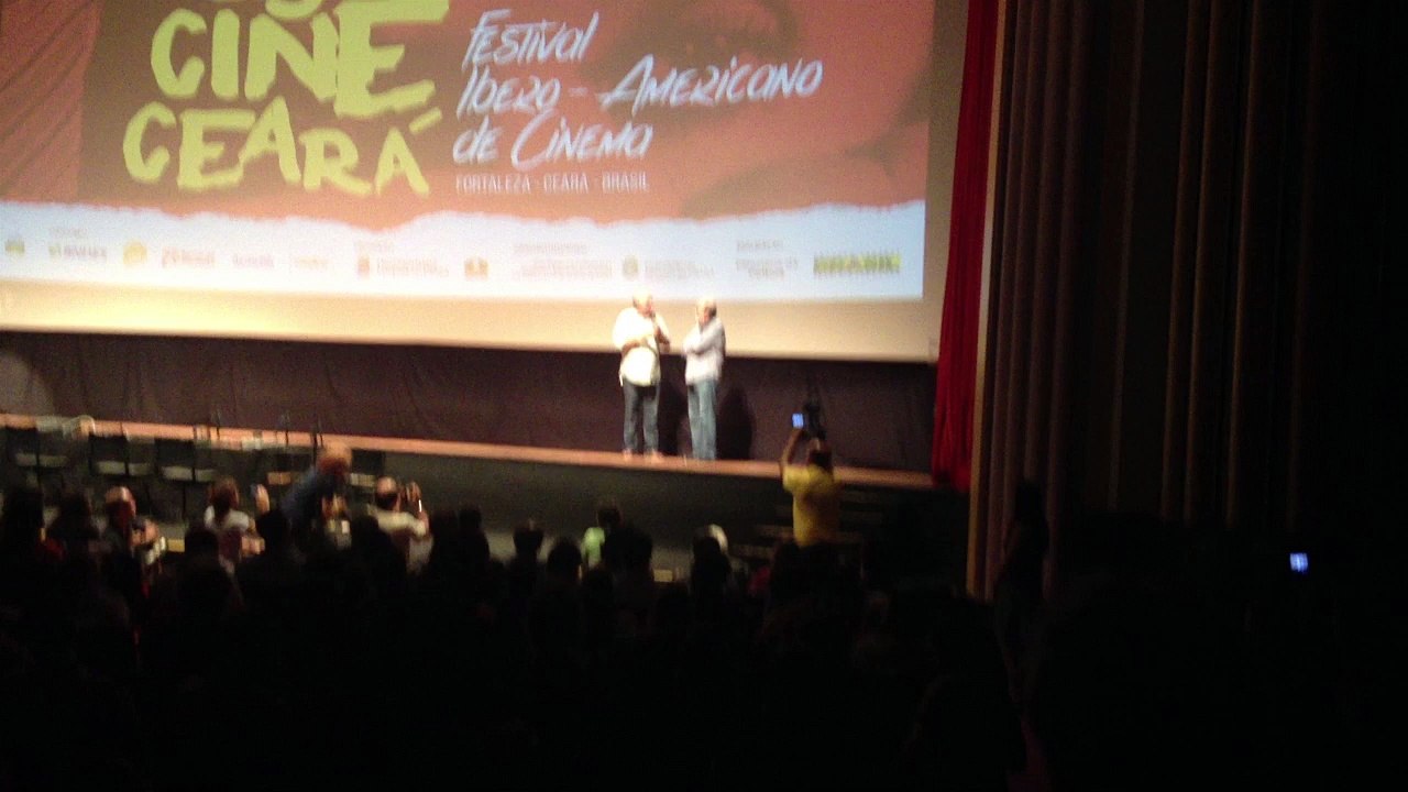 Cineasta Cacá Diegues recebe homenagem no Cine Ceará