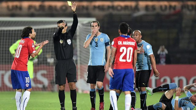Chile vence Uruguai por 1 a 0 e está nas semifinais