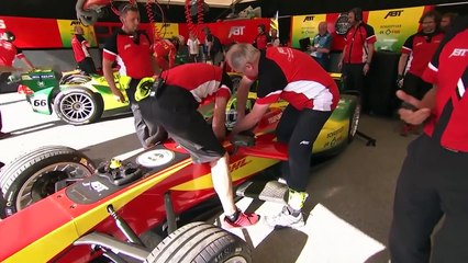 Comparison of pit stops during racing