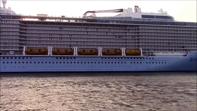 Anthem of the Seas leaving Eemshaven