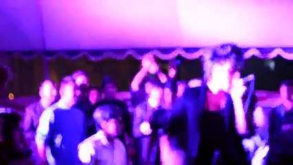 Honey Raaj performing live, making mahoul shaoul _P performance in Comsats ISB, - ($.A)