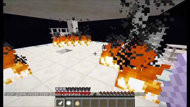 Superman in vanilla Minecraft | ONLY ONE COMMAND BLOCK