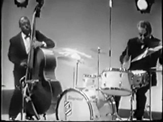 Gene Krupa-Big Noise From Winnetka