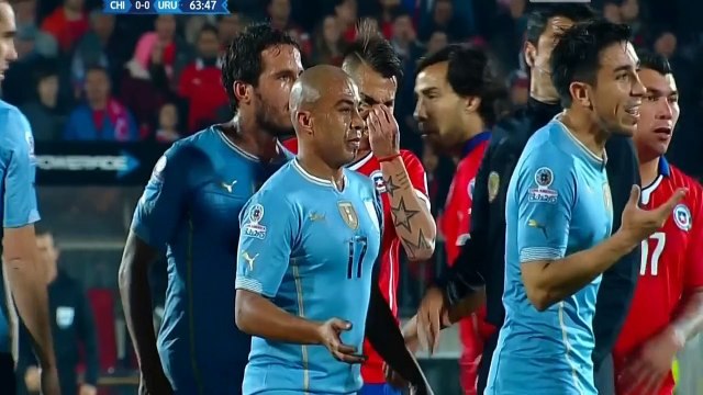 Edinson Cavani Red Card Tarjeta Roja Chili 0-0 Uruguay Copa America
