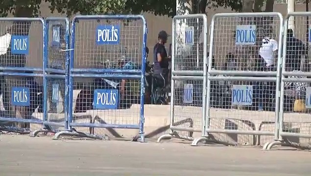 Syrians cross Akcakale border to return Tal Abyad 1