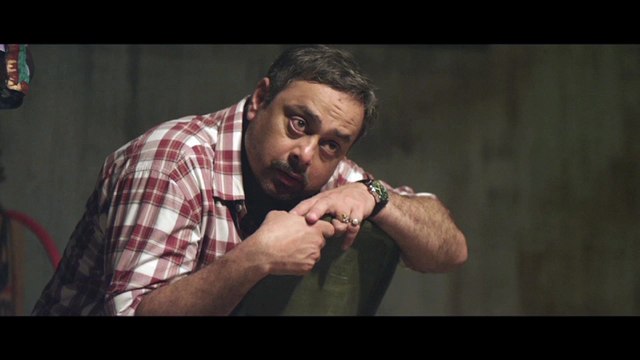 Shutter - Motion Poster - Sachin Khedekar, Sonalee Kulkarni - Latest Marathi Movie