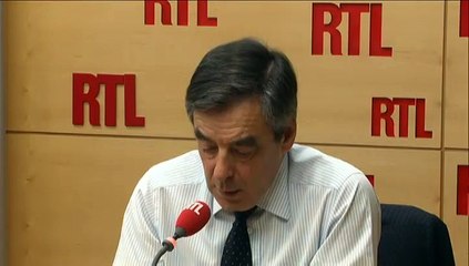 Espionnage américain : Fillon juge "ridicule" le coup de fil Hollande-Obama