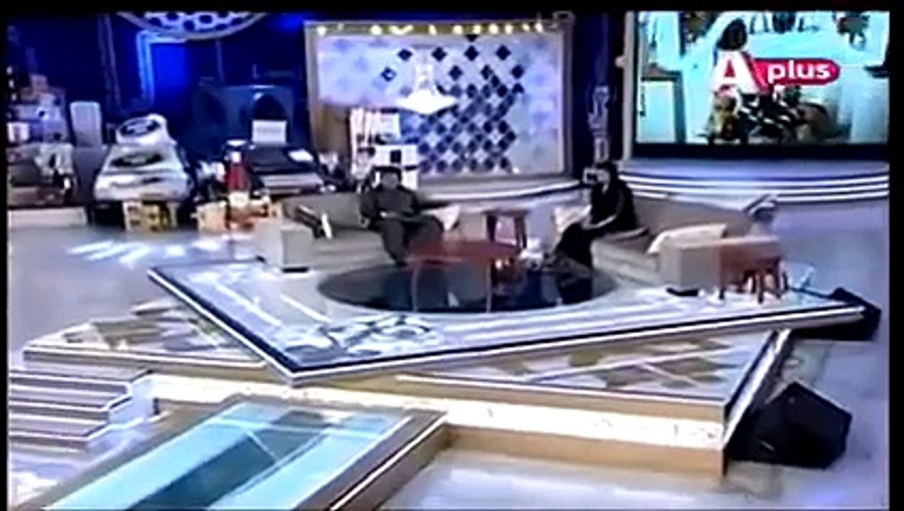 Non Muslim Actress Binita Surprised Everyone By Reciting Surah Ikhlas in Live Show