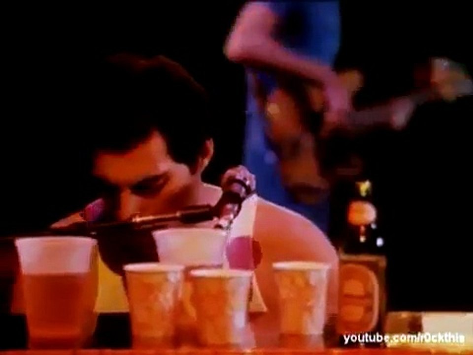 Queen - Somebody to Love Live