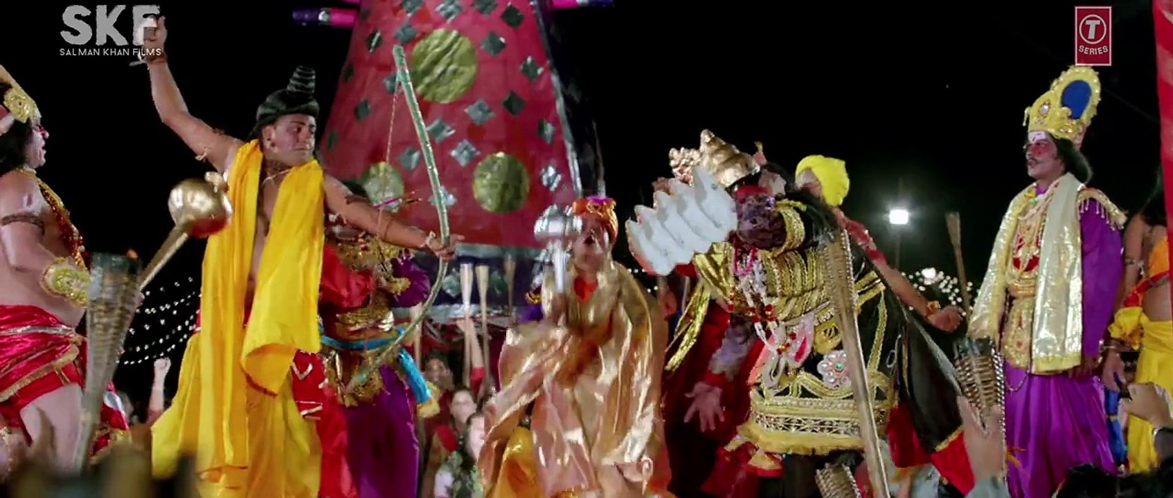 Tu Chahiye VIDEO Song Atif Aslam Bajrangi Bhaijaan Salman Khan Kareena