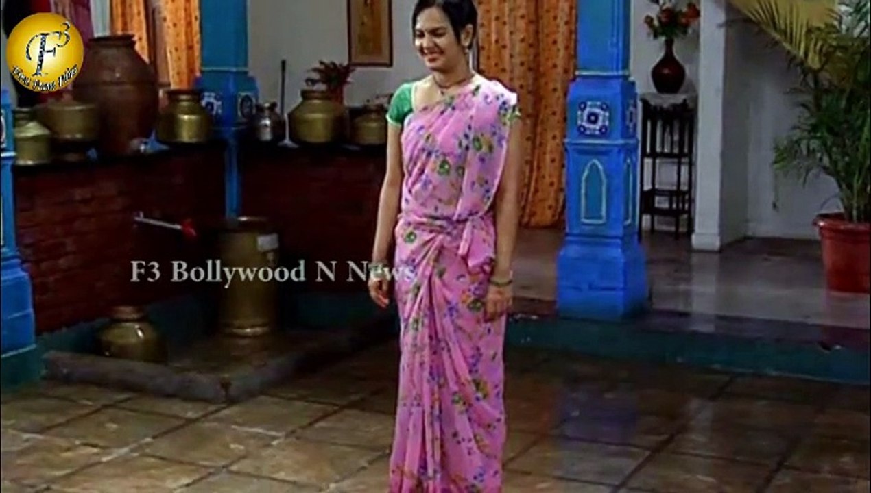 Rain Enjoy Scene in ''Neeli Chatri Waale'' On Location