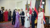 Elisabetta II in visita a Berlino auspica una Europa 