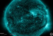 Enorme zonnevlam M7.9 & M4.7 | Nieuws & Feiten