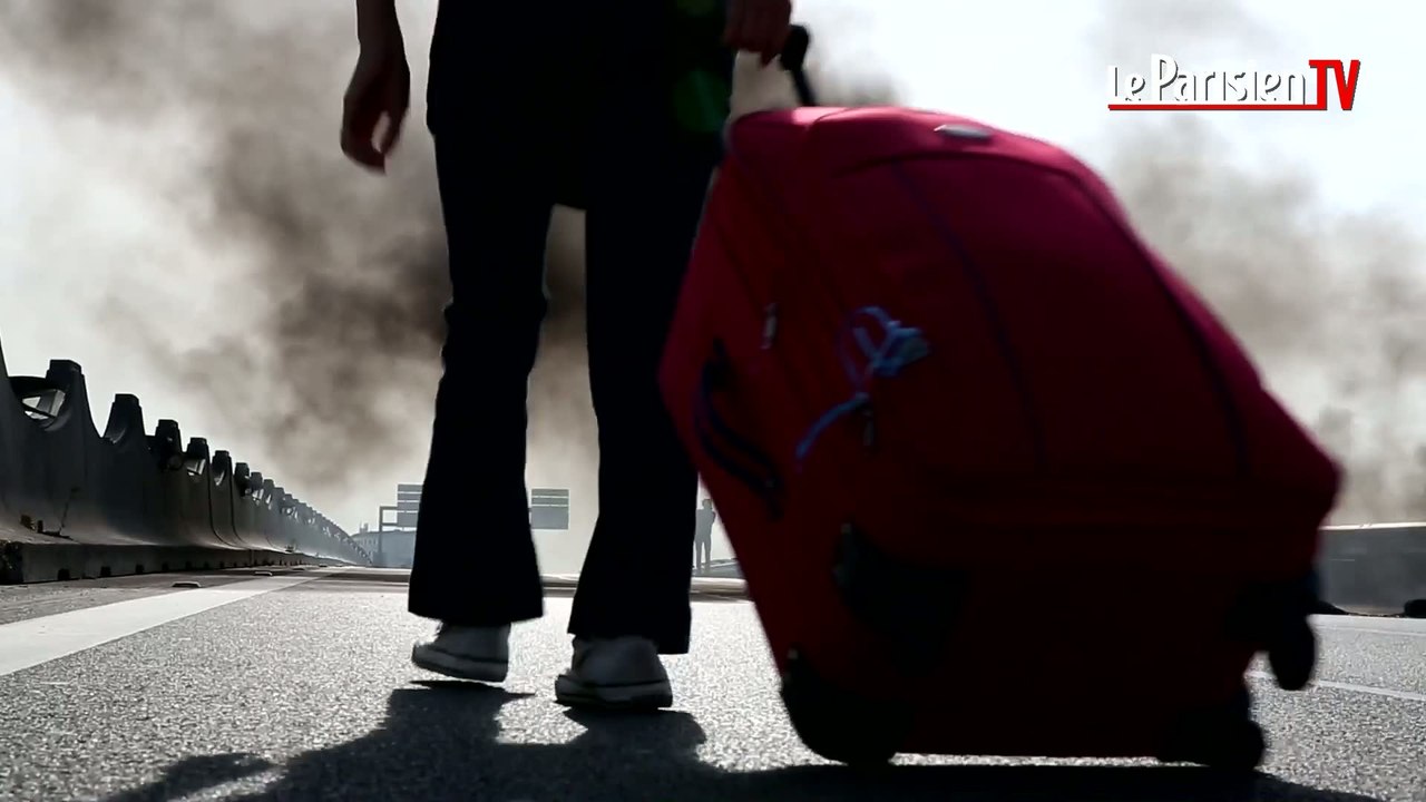 Grève des taxis: vives tensions à Roissy et galère pour les usagers