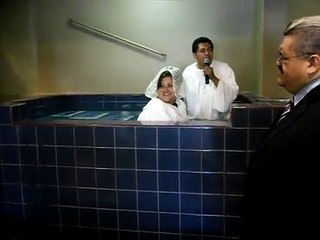 08.22.2010 Centro Familiar Cristiano South Gate-Bautismo de Rebecca Preciado Rios