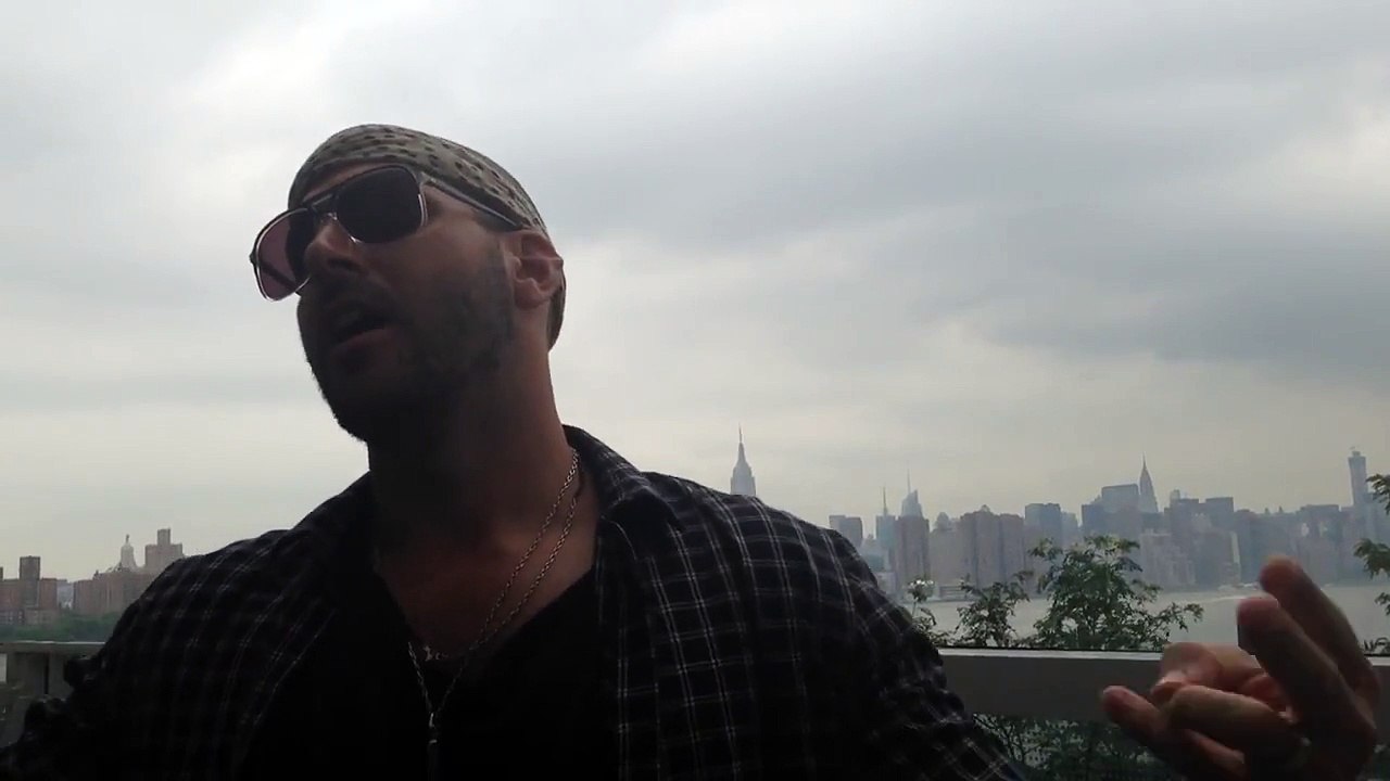 Ryan Star to MC R Baby's Benefit Concert