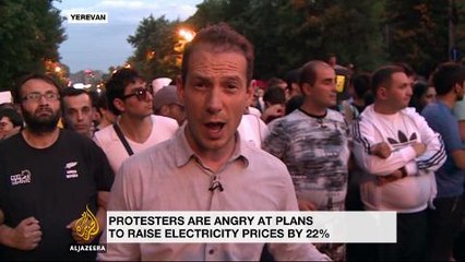 Protestors shut down streets in Armenia's capital for third night