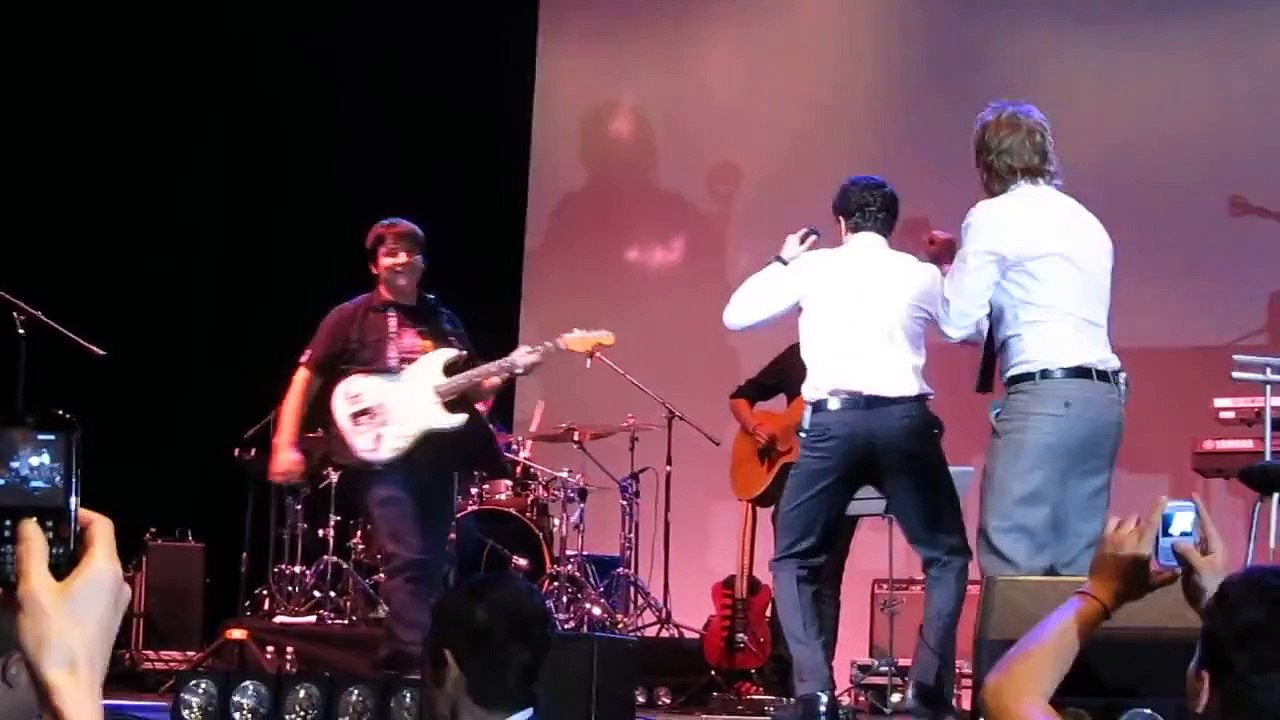 Nadie Se Va a Marchar - Jaime Camil y Noel Schajris