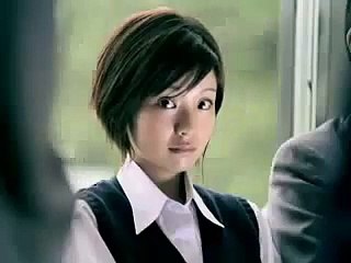 秋山奈々 キットカットCM (KIT KAT CM) 「駅篇」