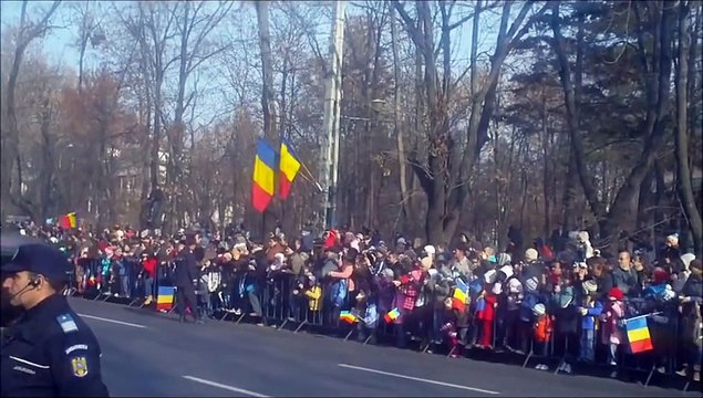 Drum Bun, Drum Bun Toba Bate - 1 Decembrie 2011 Parada Militara HD