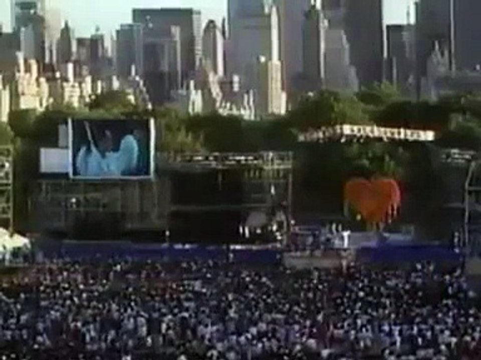 Diana Ross @ Central Park  - Ain't No Mountain High Enough
