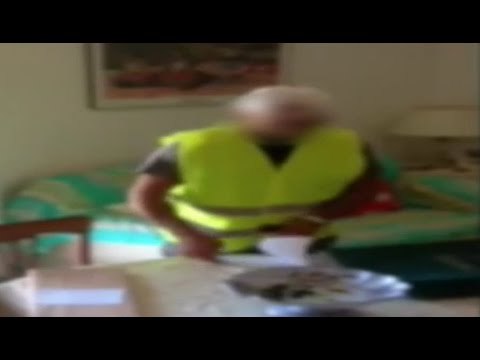 Napoli - Tenta truffa da 1000 euro ad una 80enne: arrestato falso postino (23.06.15)