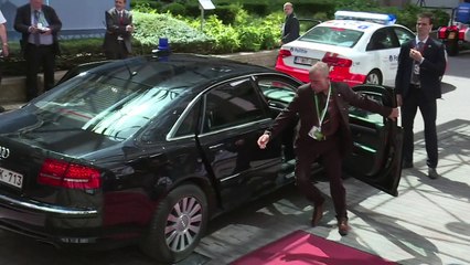 Grèce: "il faut savoir terminer une négociation" (Hollande)